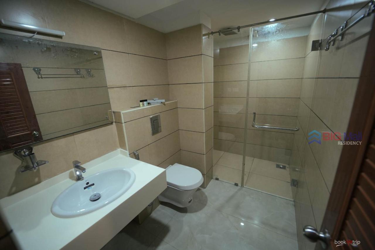 Hotel Bigmall Residency Kannangad Exterior foto