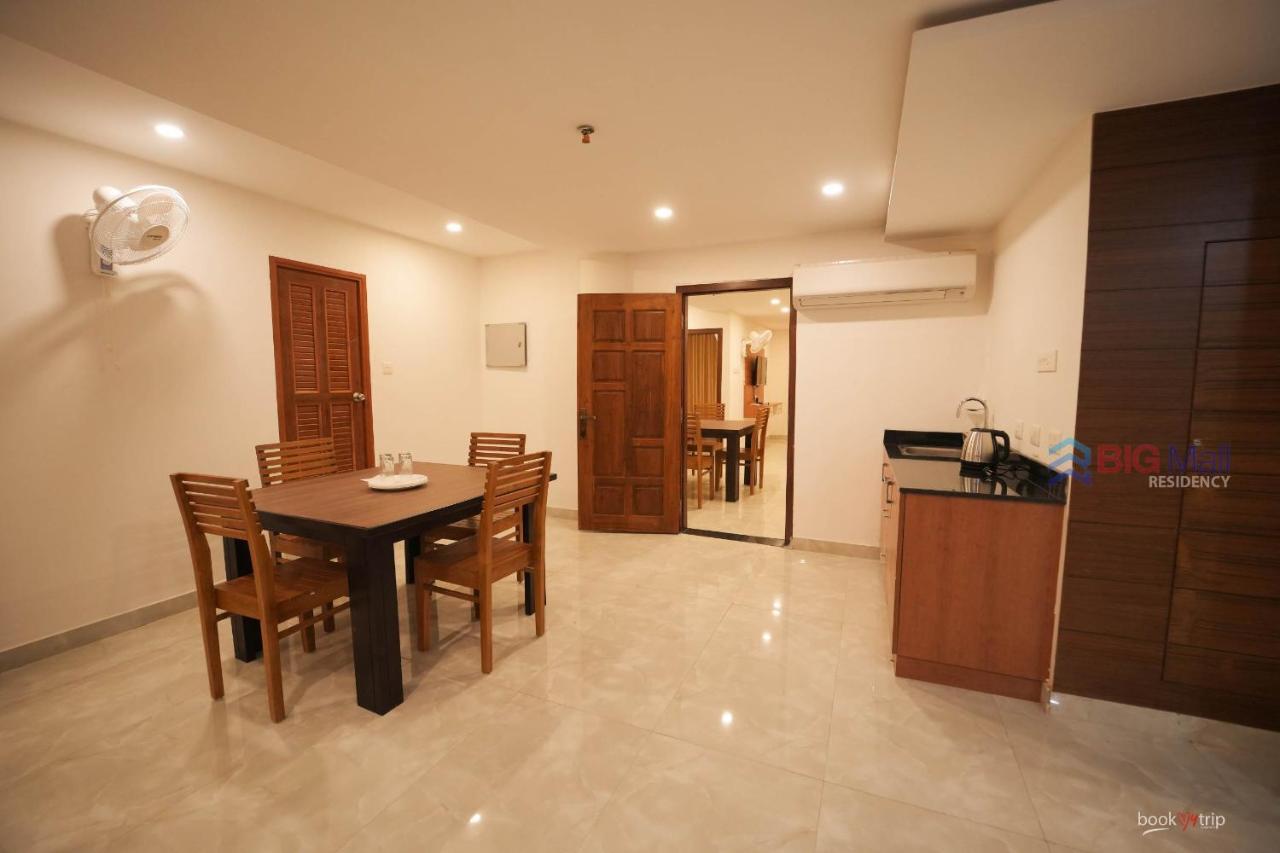 Hotel Bigmall Residency Kannangad Exterior foto