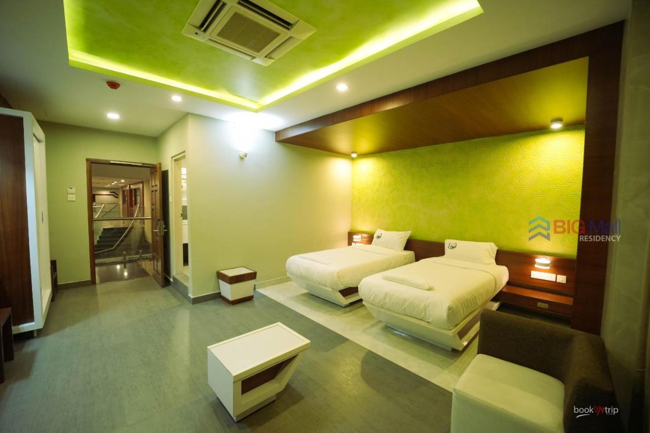 Hotel Bigmall Residency Kannangad Exterior foto